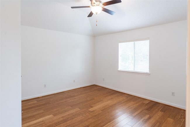 property at 2109 Auburn Shores Dr