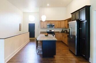 320 Sunflower Dr in Ames, IA - Building Photo - Building Photo