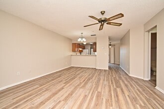 144 Reserve Cir in Oviedo, FL - Building Photo - Building Photo