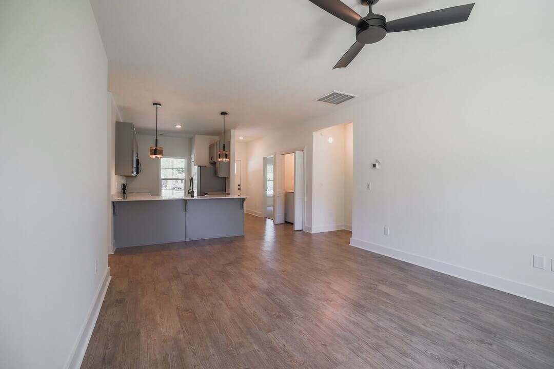 120 Elgin Ln in Central, SC - Building Photo