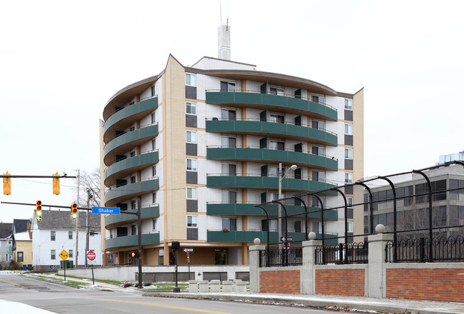 Laronde Apartments in Cleveland, OH - Foto de edificio - Building Photo