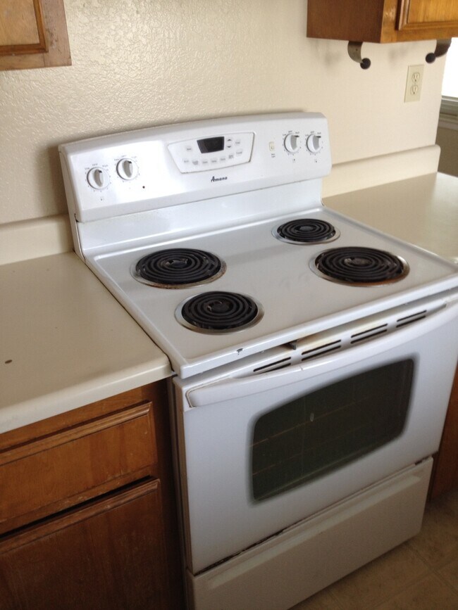 9681 Walnut Ave-Unit -1 in Elk Grove, CA - Building Photo - Building Photo