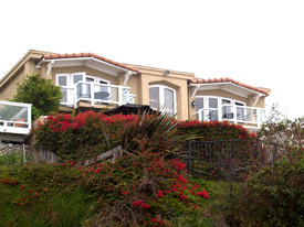 1337 Gaviota Dr Apartamentos