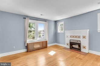 210 E Windsor Ave in Alexandria, VA - Building Photo - Building Photo