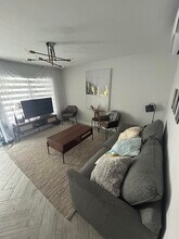 1037 NE 9th Ave in Fort Lauderdale, FL - Building Photo - Building Photo