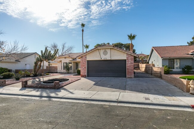 2863 Marathon Dr in Henderson, NV - Building Photo - Building Photo