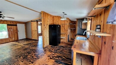 1186 Anvil Way in Moore Haven, FL - Building Photo - Building Photo