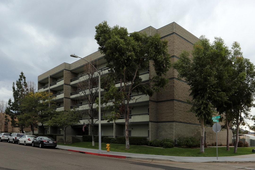 Silvercrest in El Cajon, CA - Building Photo