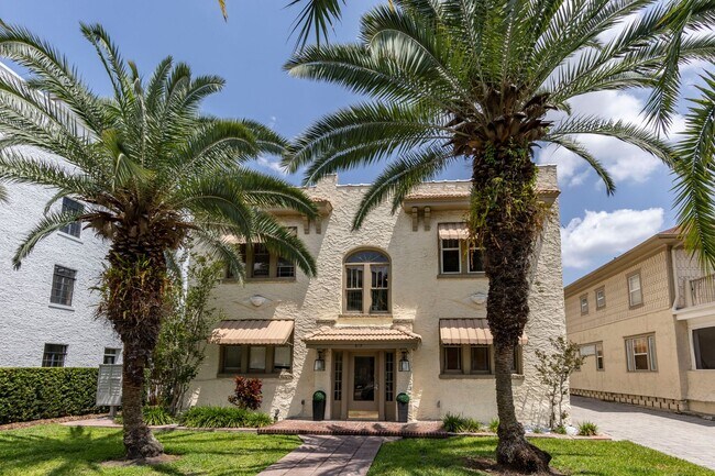 613 E Ridgewood St in Orlando, FL - Building Photo - Building Photo