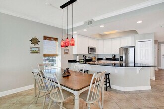 365 E Beach Blvd in Gulf Shores, AL - Foto de edificio - Building Photo