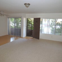 1560 S Centinela Ave in Los Angeles, CA - Building Photo - Building Photo