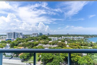 601 NW 36th St in Miami, FL - Building Photo - Building Photo
