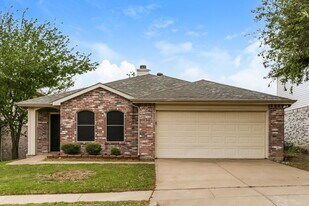 5351 Driftway Dr in Fort Worth, TX - Building Photo