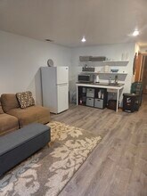 3643 Roundtree Ct in Boulder, CO - Foto de edificio - Building Photo