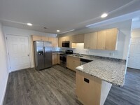 4032 Eugene Dr - 4