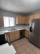 90 Hidden Lake Dr in Sanford, FL - Building Photo - Building Photo