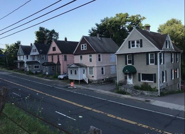 28-44 S Main St in Winsted, CT - Building Photo - Building Photo