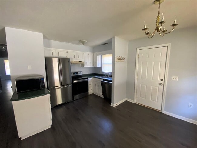 205 Courtney Way in Statesboro, GA - Building Photo - Building Photo