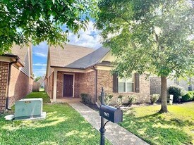 7947 Jadewood Cove in Memphis, TN - Building Photo