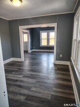 9 Westphal St in West Hartford, CT - Building Photo - Building Photo