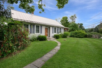 2 Valley Rd in New Preston Marble Dale, CT - Building Photo - Building Photo