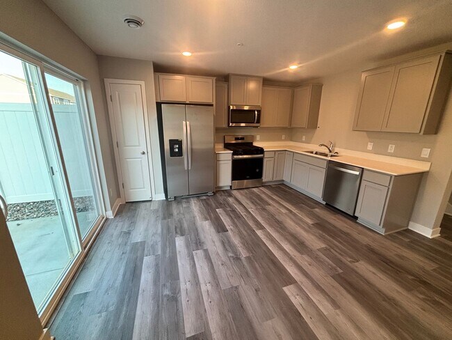 5134 Stable View Dr in Woodbury, MN - Building Photo - Building Photo