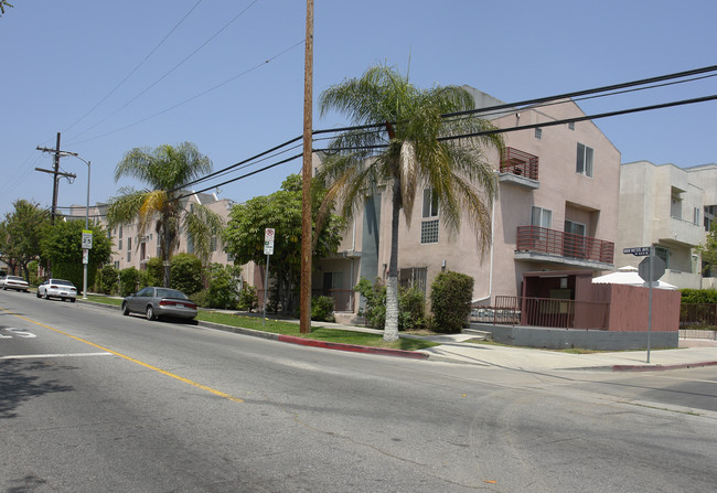 450 N Van Ness Ave in Los Angeles, CA - Building Photo - Building Photo