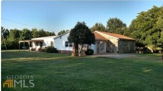 51 Nail Rd in Mcdonough, GA - Building Photo