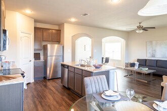1438 Ponderosa Dr in Waxahachie, TX - Building Photo - Building Photo
