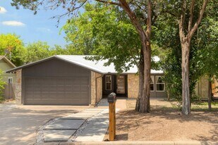 2205 Trede Dr in Austin, TX - Building Photo