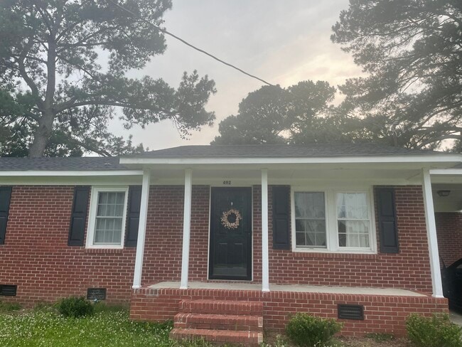 492 Hillcrest Ave in Winterville, NC - Building Photo - Building Photo