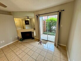 2121 Hepburn St in Houston, TX - Building Photo