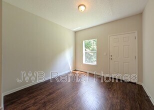 1459 Lawrence Pl in Jacksonville, FL - Building Photo - Building Photo