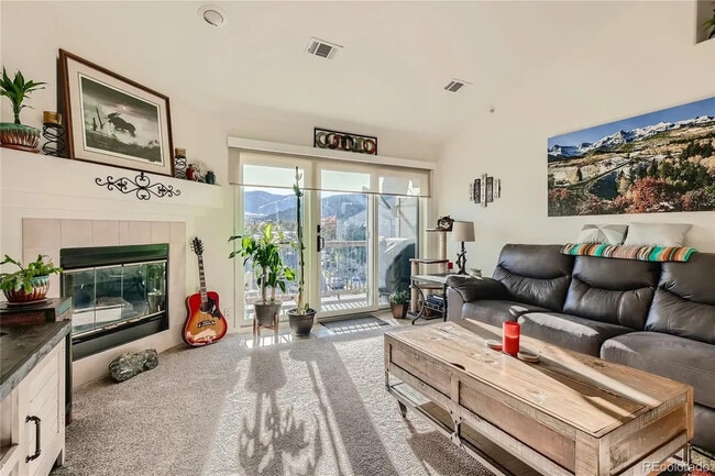 property at 7415 S Alkire St