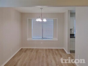 133 Brockway Dr in Rockwall, TX - Foto de edificio - Building Photo