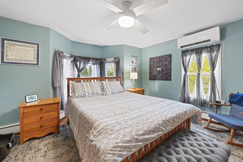 50 Wyman St, Unit 4B in Waban, MA - Foto de edificio