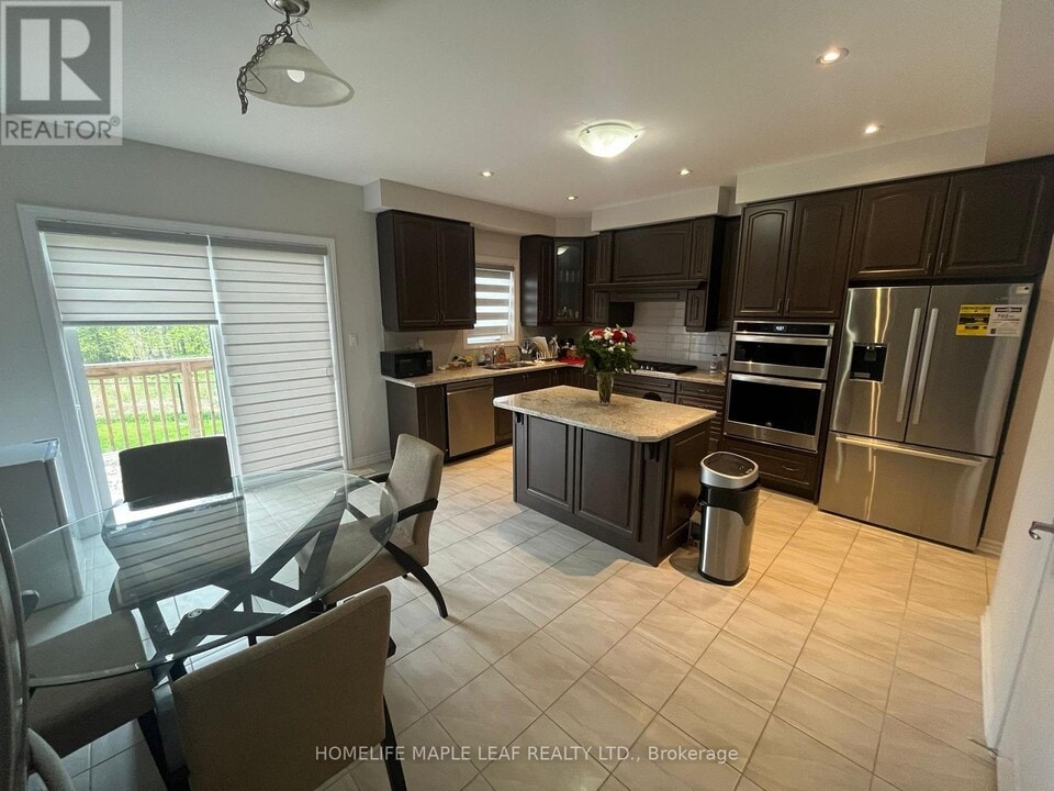 25 Hawtrey Rd in Brampton, ON - Building Photo