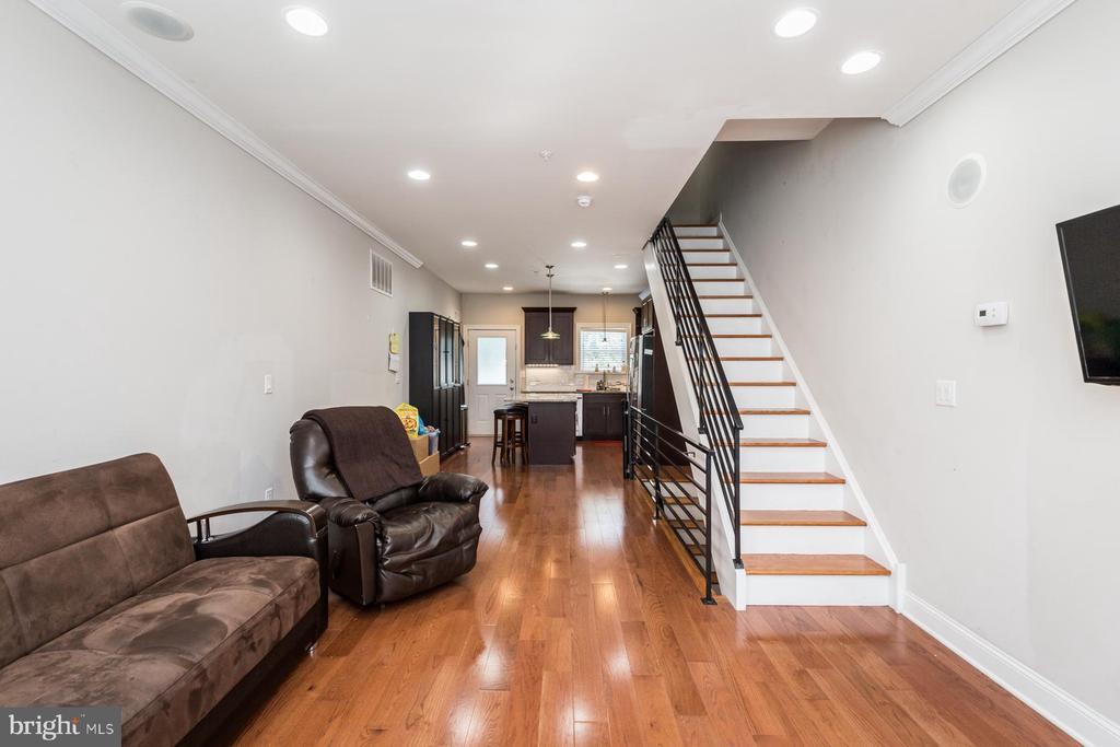 1303 S Colorado St in Philadelphia, PA - Building Photo