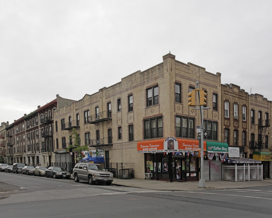 241 Rogers Ave in Brooklyn, NY - Building Photo