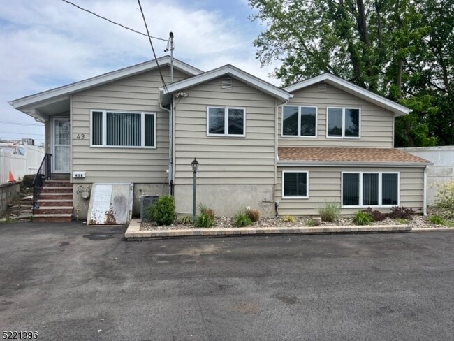 property at 43 Muller Pl