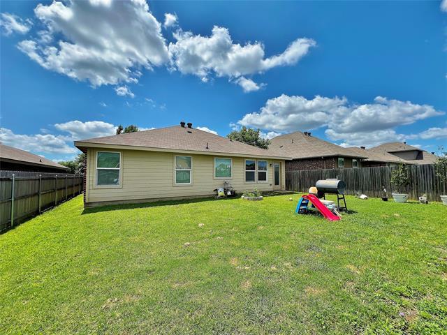 8037 Big Spruce Ln in Fort Worth, TX - Building Photo - Building Photo