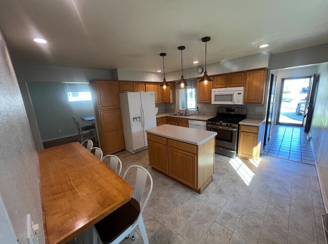 4455 S Griffin Ave in Milwaukee, WI - Building Photo - Building Photo