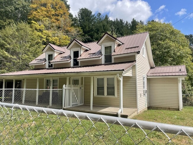 5350 NC-194 in Boone, NC - Building Photo - Building Photo
