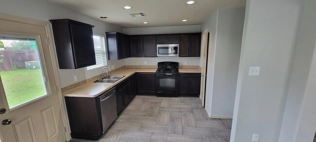 5518 Rustling Gates Ln in Katy, TX - Building Photo - Building Photo