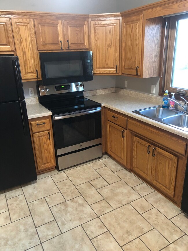 3619 10th Ln NW, Unit 4