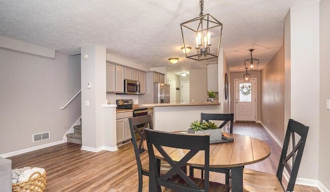 768 Four Ponds Ct SE in Byron Center, MI - Building Photo - Building Photo