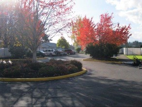 Candlewood in Centralia, WA - Building Photo - Building Photo