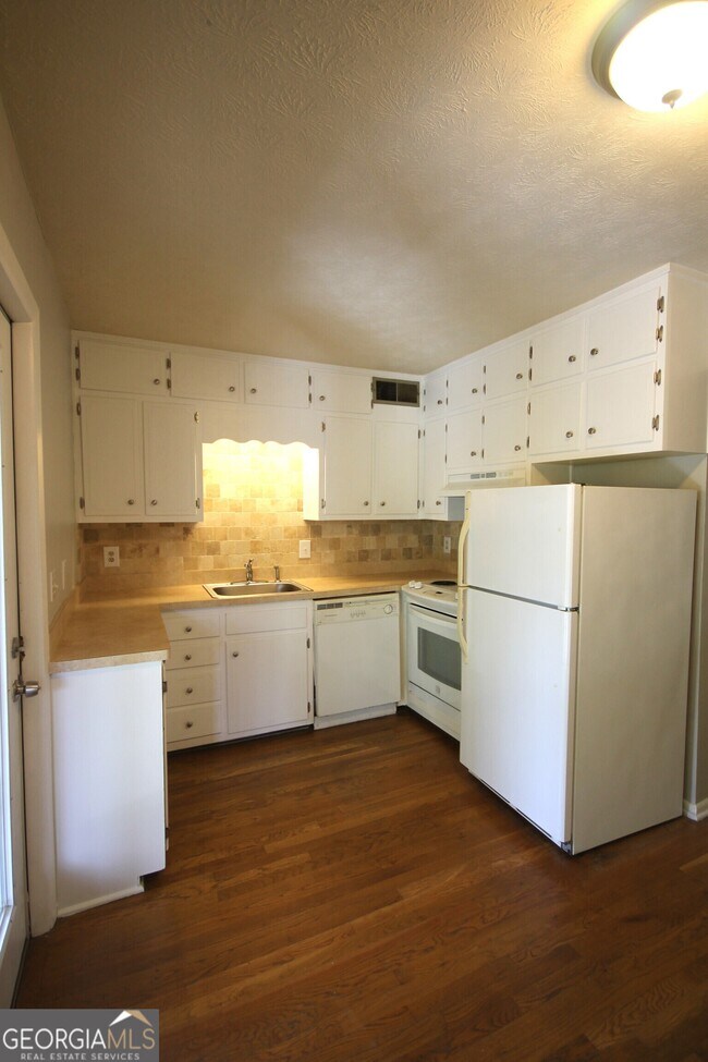 606 Coventry Rd in Decatur, GA - Building Photo - Building Photo