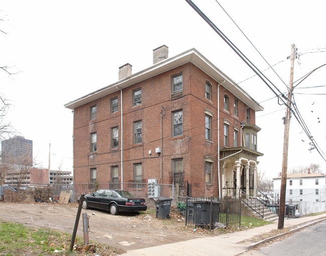 11-13 Liberty St in Hartford, CT - Building Photo - Building Photo