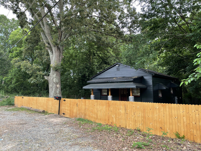 2915 Hogan Ln in Raleigh, NC - Building Photo - Building Photo
